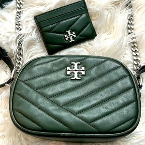 Tory Burch Kira Chevron Small Camera Bag - Plano Green with card holder